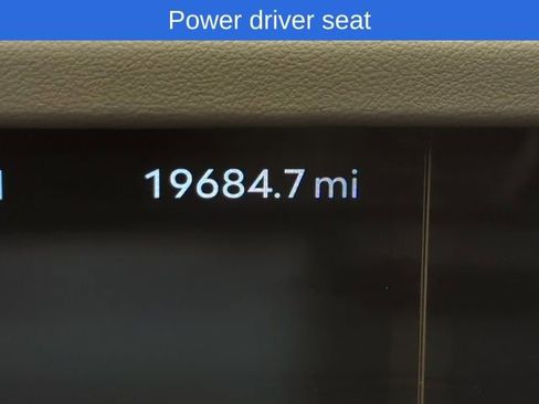 Used 2025 Lincoln Nautilus Reserve w/ Jet Appearance Package image 13