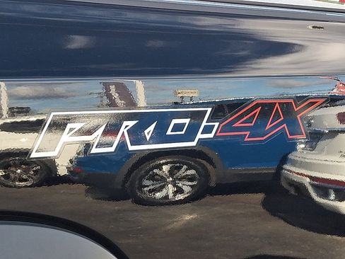 Used 2023 Nissan Frontier PRO-4X w/ Pro Convenience Package image 30