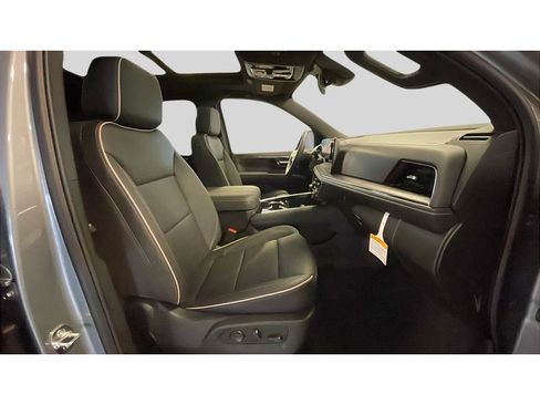 New 2026 Chevrolet Suburban Premier w/ Sun And Tow Package image 12