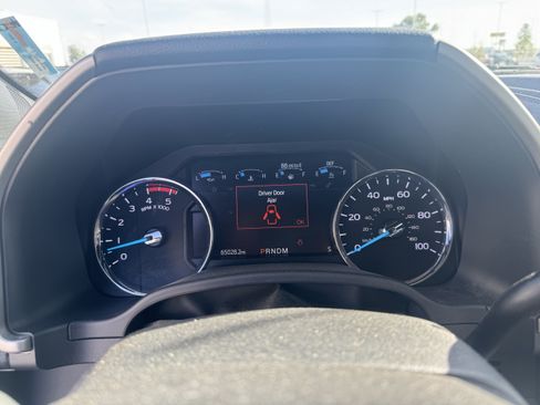Used 2022 Ford F350 Lariat w/ Lariat Ultimate Package AWD/4WD image 7