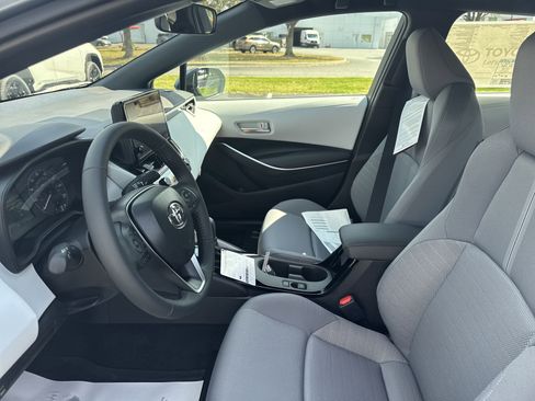 New 2025 Toyota Corolla SE image 13