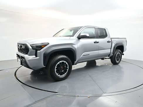 Used 2024 Toyota Tacoma TRD Off-Road image 1