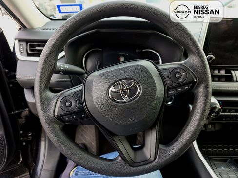 Used 2025 Toyota RAV4 XLE image 15