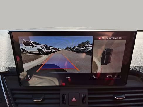 Used 2024 Audi SQ5 Prestige image 45