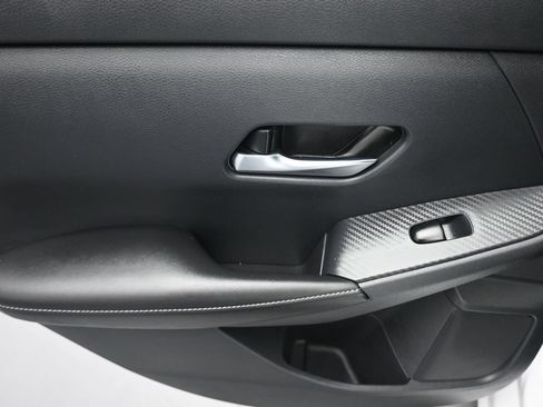 Used 2023 Nissan Sentra SV FWD image 29