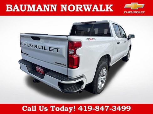 Used 2021 Chevrolet Silverado 1500 Custom w/ LPO, Dark Essentials Package AWD/4WD image 4