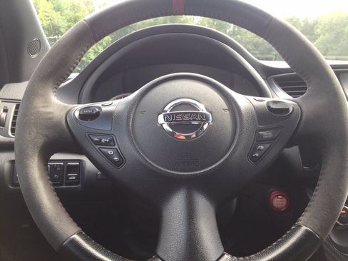 Used 2017 Nissan Sentra NISMO w/ NISMO Premium Package FWD image 22