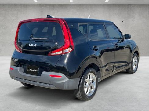 Used 2022 Kia Soul LX w/ Technology Package FWD image 16