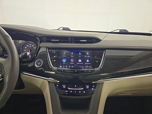 Used 2020 Cadillac XT6 Premium Luxury FWD image 10