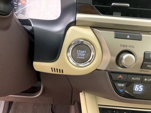 Used 2016 Lexus ES 350 Base image 17