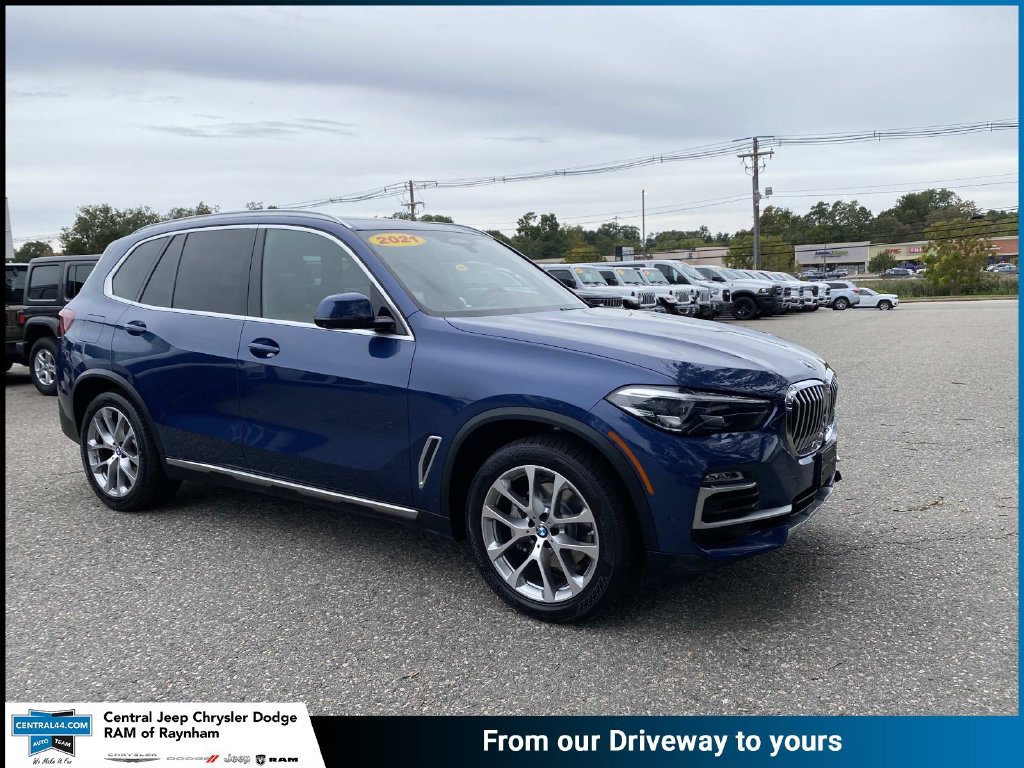 Used 2021 BMW X5 xDrive40i w/ Premium Package 2 AWD/4WD image 1