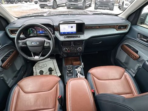 Certified 2022 Ford Maverick Lariat w/ Lariat Luxury Package image 12