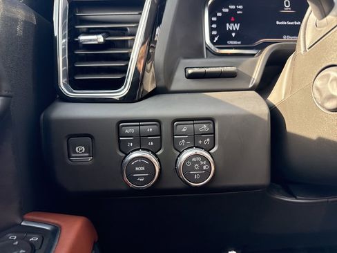 Used 2025 GMC Sierra 1500 Denali Ultimate image 25