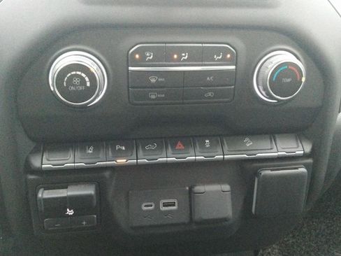 Used 2024 Chevrolet Silverado 2500 Custom w/ Custom Value Package image 23