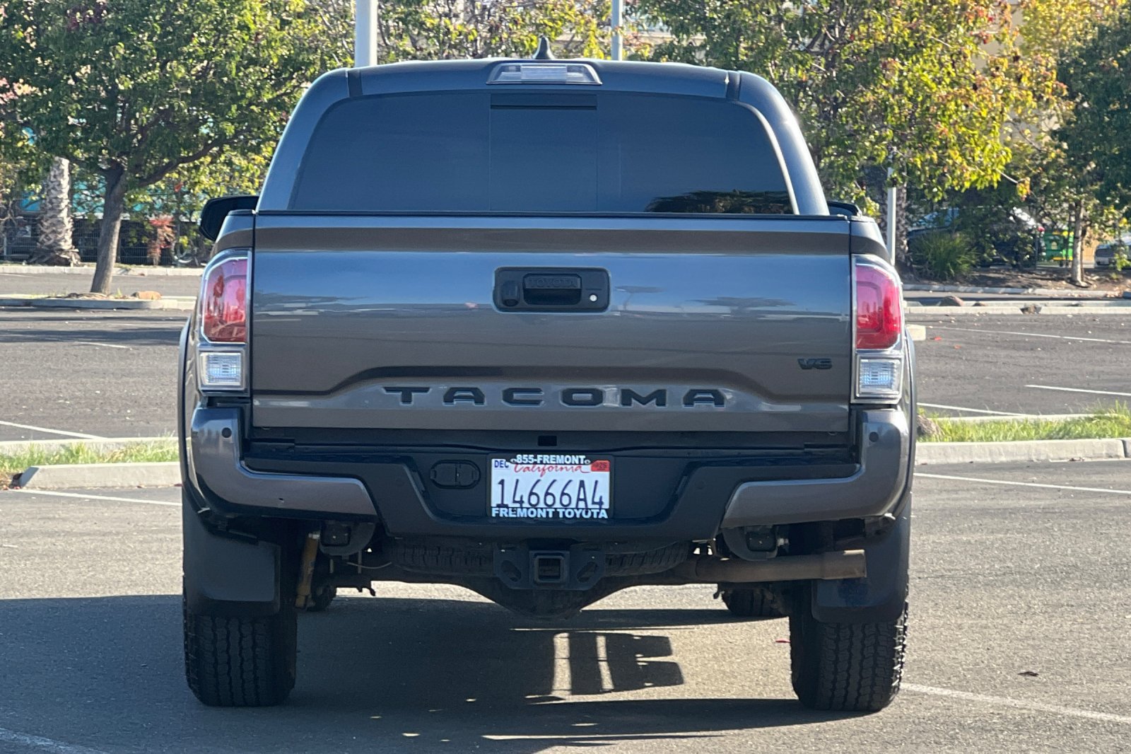 Certified 2022 Toyota Tacoma TRD Off-Road w/ Technology Package AWD/4WD image 5