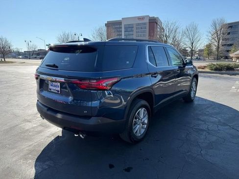Used 2023 Chevrolet Traverse LT image 7