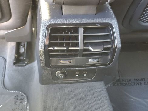 Used 2025 Audi Q3 2.0T Premium w/ Black Optic Sport Package image 12