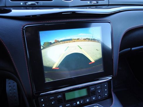 Used 2018 Maserati GranTurismo Sport image 27