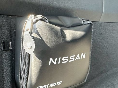 Used 2023 Nissan Rogue SV AWD/4WD image 29