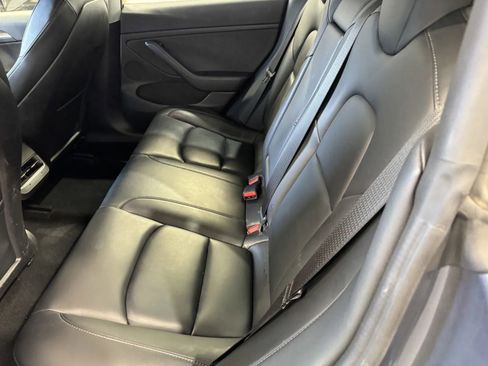 Used 2022 Tesla Model 3 Long Range image 9