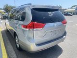 Used 2014 Toyota Sienna LE image 4