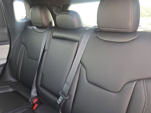 New 2026 Jeep Compass Limited image 21