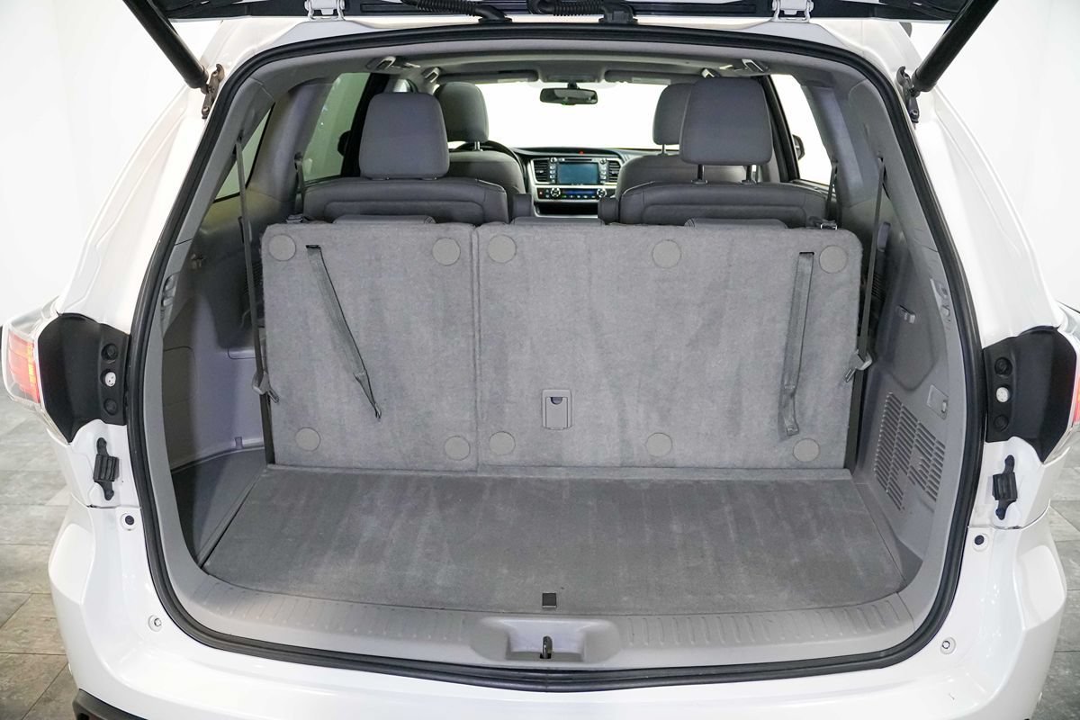 Used 2016 Toyota Highlander Limited FWD image 27
