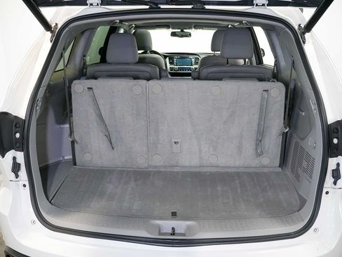 Used 2016 Toyota Highlander Limited FWD image 27