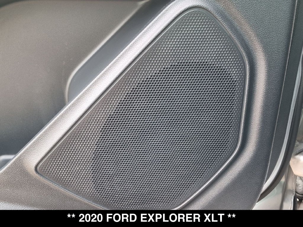 Used 2020 Ford Explorer XLT w/ Equipment Group 202A AWD/4WD image 24
