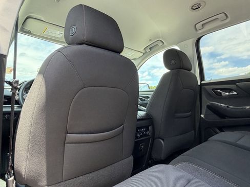 Used 2021 Chevrolet Traverse LT w/ LPO, Floor Liner Package AWD/4WD image 16