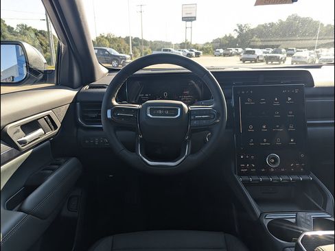 New 2027 GMC Terrain AT4 w/ LPO, Floor Liner Package AWD/4WD image 3