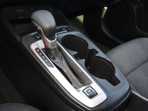 Used 2025 Chevrolet Trax LS w/ LS Convenience Package image 23