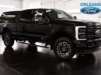 New 2025 Ford F350 Platinum w/ FX4 Off-Road Package