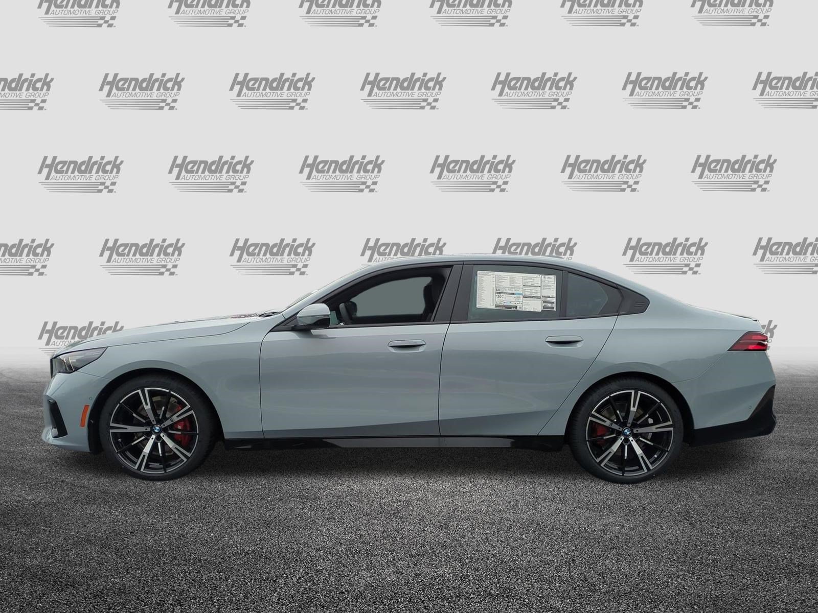 Used 2027 BMW 530i xDrive w/ M Sport Package AWD/4WD image 7