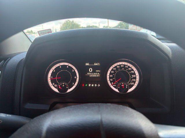 Used 2021 RAM 1500 Classic SLT AWD/4WD image 9