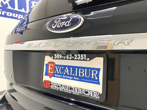 Used 2014 Ford Explorer Limited w/ Equipment Group 301A image 12