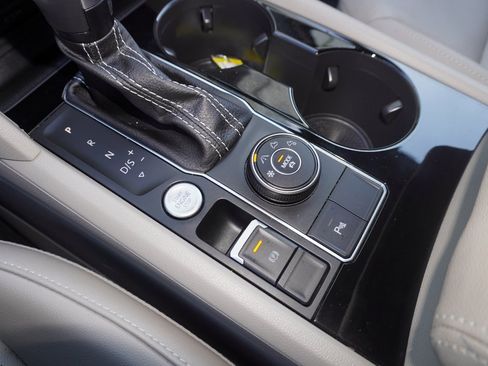 Used 2022 Volkswagen Atlas SE image 20