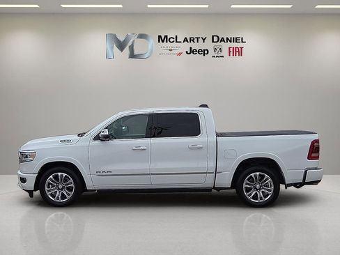 Used 2023 RAM 1500 Limited AWD/4WD image 3