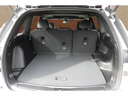 New 2026 Jeep Grand Cherokee Altitude image 17