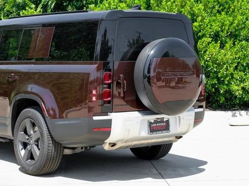 Used 2025 Land Rover Defender 130 S AWD/4WD image 12