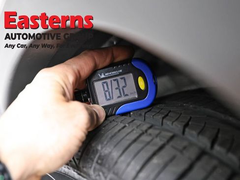 Used 2022 Mitsubishi Outlander SE image 26