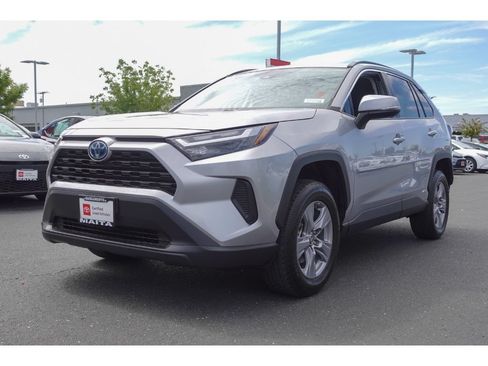 Certified 2023 Toyota RAV4 LE AWD/4WD image 7