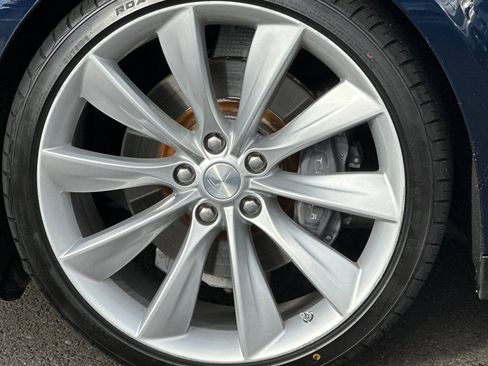 Used 2013 Tesla Model S Performance image 29