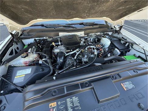 Used 2016 Chevrolet Silverado 2500 LT AWD/4WD image 22