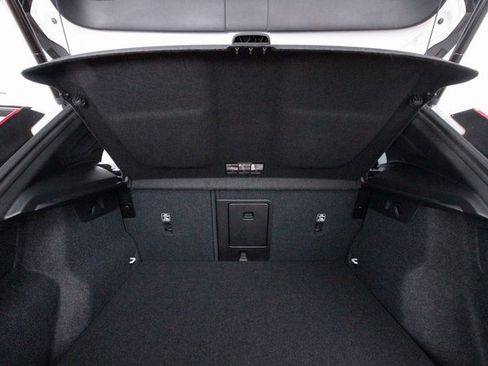 Certified 2025 Volvo XC40 B5 Core w/ Climate Package image 26