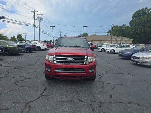 Used 2017 Ford Expedition Limited w/ Equipment Group 301A AWD/4WD image 2