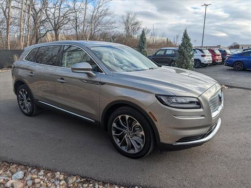 Used 2023 Lincoln Nautilus Reserve w/ Equipment Group 201A image 7