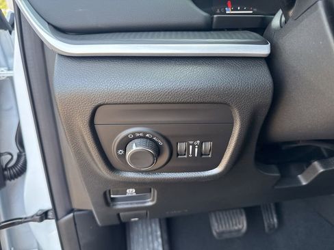 New 2026 Jeep Grand Cherokee Laredo AWD/4WD image 16