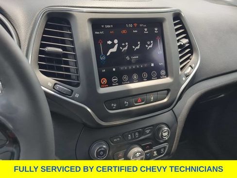 Used 2023 Jeep Cherokee Altitude Lux AWD/4WD image 34