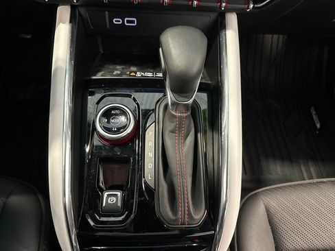 Used 2024 GMC Canyon AT4X image 29